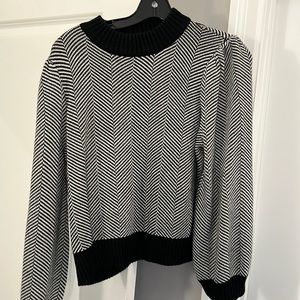 Black and white puff sleeve sweater